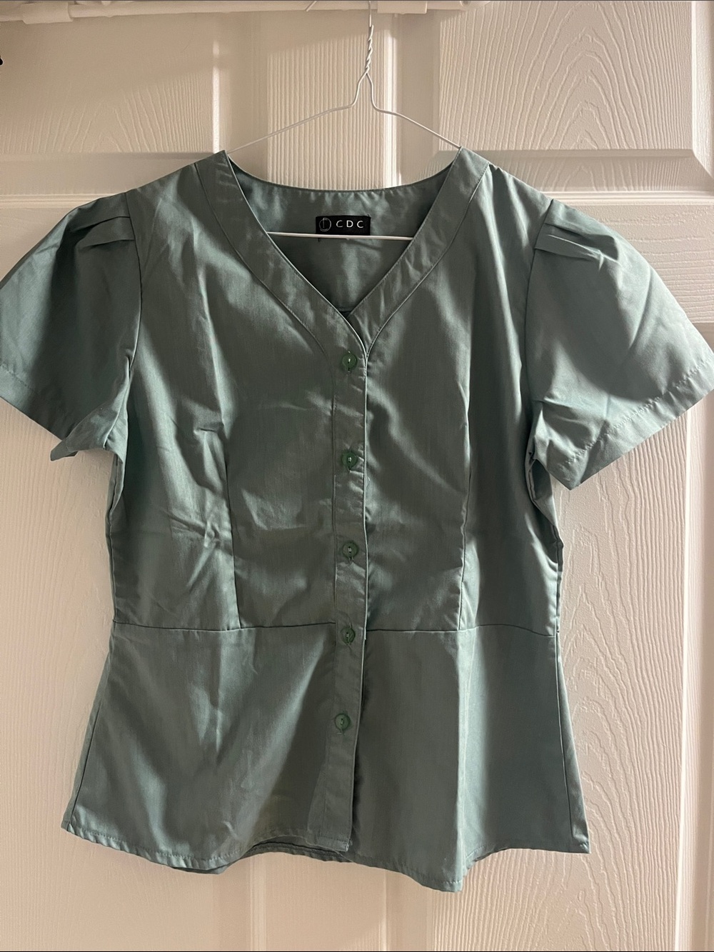CDC Women's Sage Green Button-Front Short-Sleeve Blouse